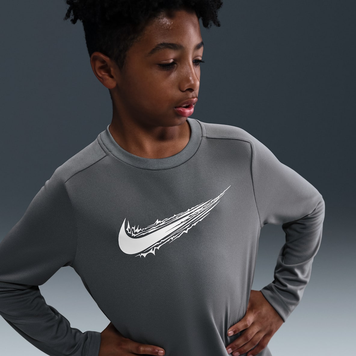 Big Kids (XS - XL) Grey Dri-FIT. Nike.com